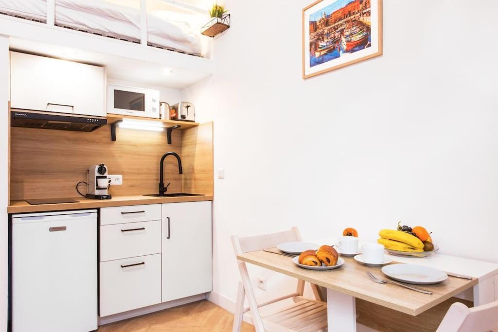 - - Superbe Avec Balcon - Centre - - Apartment *